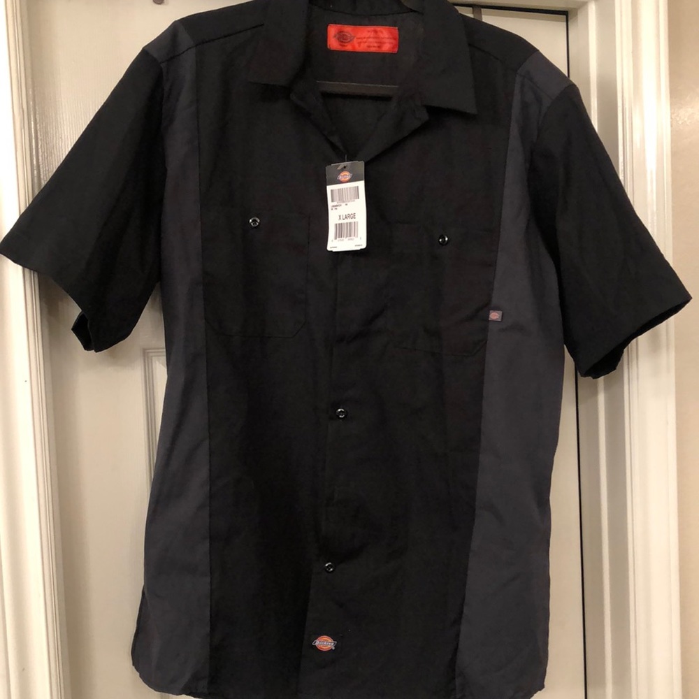 Cool two-toned black/grey Dickie button down shirt.